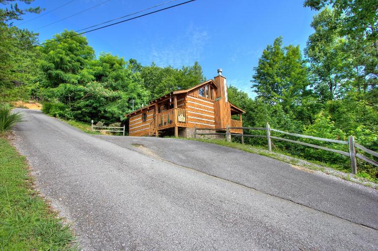 Apple Bear View #116 - B&B Sevierville