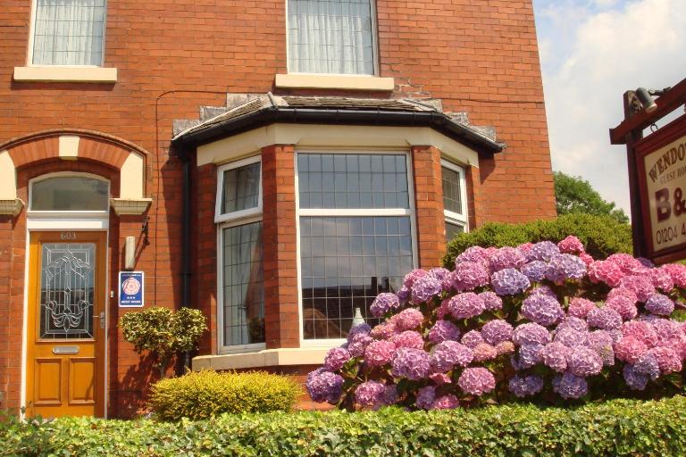 Wendover Guest House - B&B Bolton