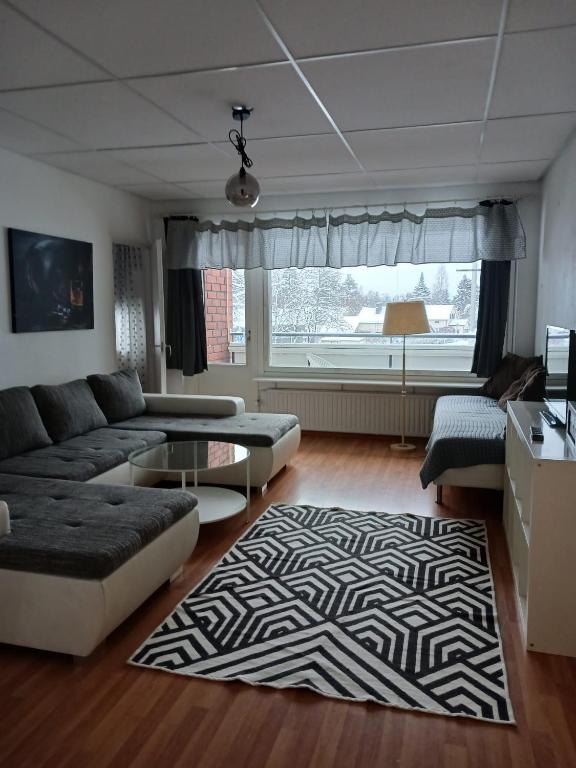 HH Huoneistot kaksio parvekkeella - Bed and Breakfast Forssa