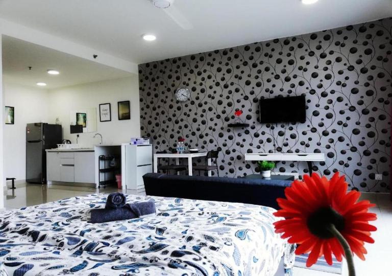 Peanut Butter Homestay #Trefoil Setia City - B&B Setia Alam