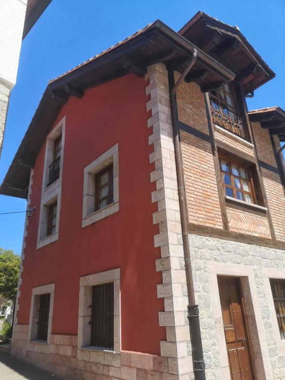 LA CASA ROJA - Ferienwohnung Pechón