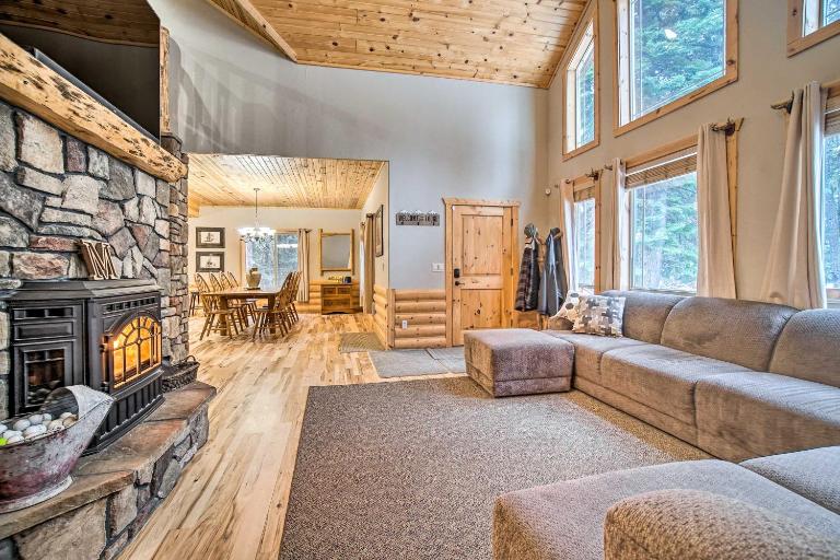 Garden Valley Cabin w/ Loft & Large Deck! - Ferienwohnung Crouch