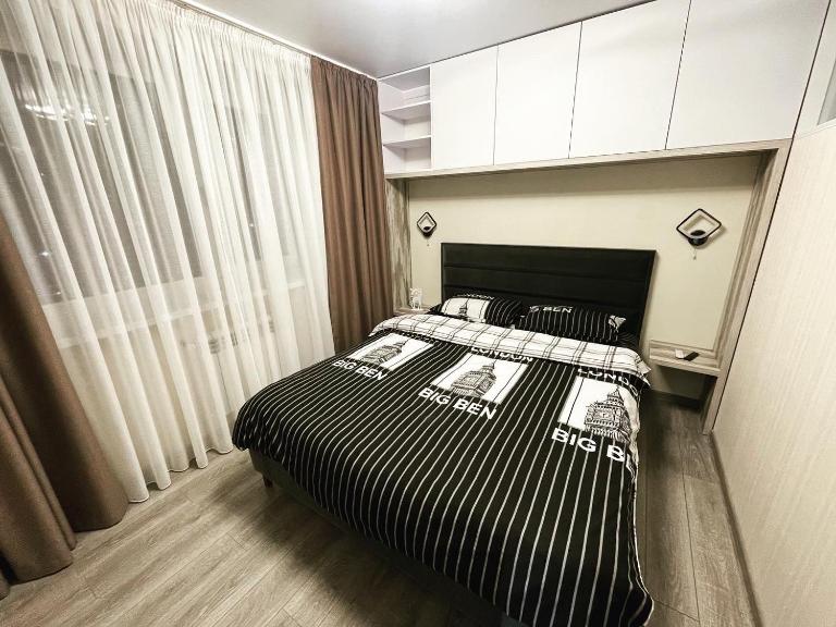 Стильна квартира в новому будинку, поряд центр та р. Дніпро - B&B Cherkasy