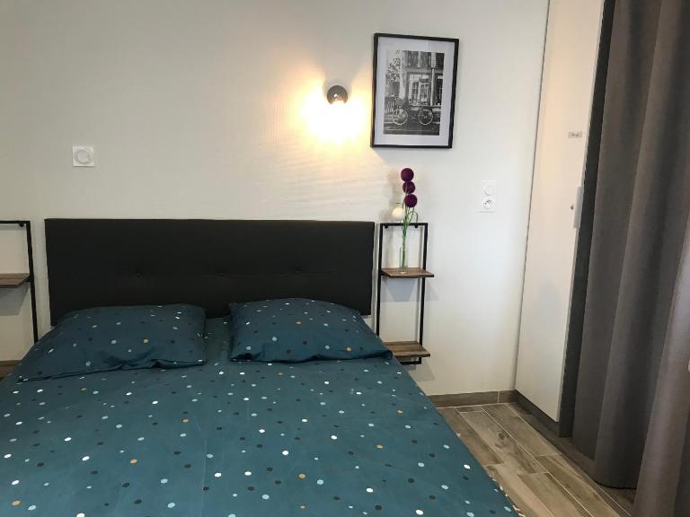 Appart OPALE rdc - parking gratuit- Netflix - B&B Bourges