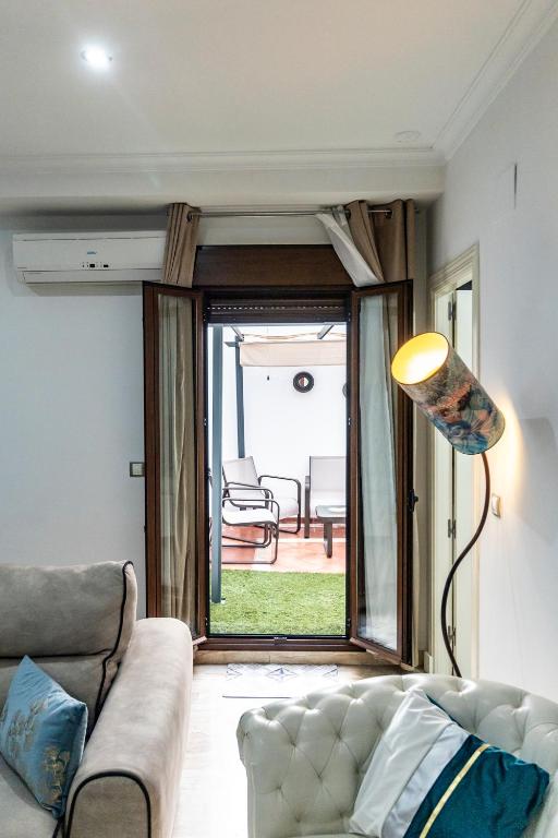 SH Piluca's Home. Moderno apartamento con patio - Bed and Breakfast Cádiz