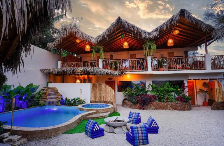 Tres Palmas - B&B Montañita
