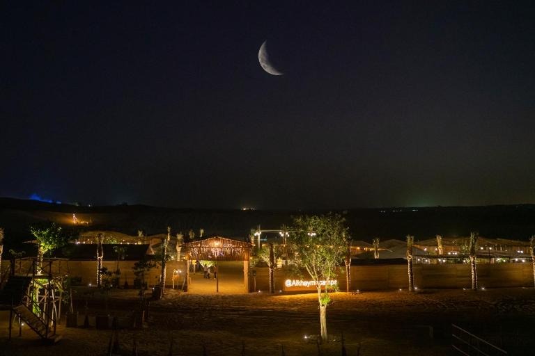 Al Khayma Camp "Elite Glamping & Dining in Experience" - Chambres d'hôtes Hunaywah