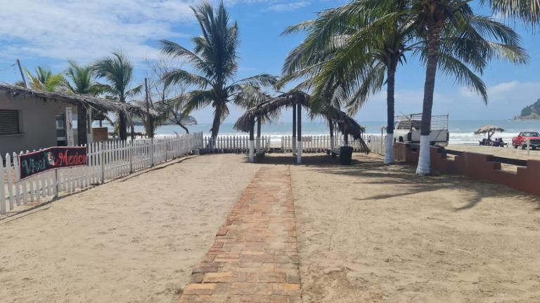 Casa a pie de playa isla de la piedra - B&B Mazatlán