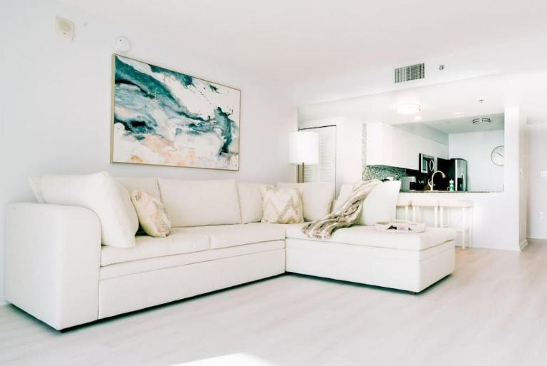 2BR Penthouse with Unbeatable Water Views and Parking - Ferienwohnung Miami