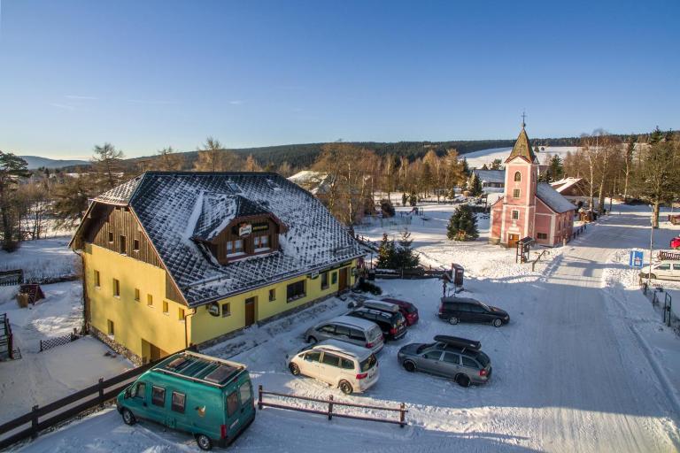 Penzion U Zpěváků - Ferienwohnung Nové Hutě