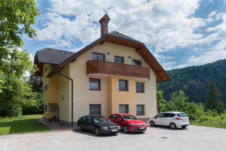 Sava View 8 - Bed and Breakfast Ribno