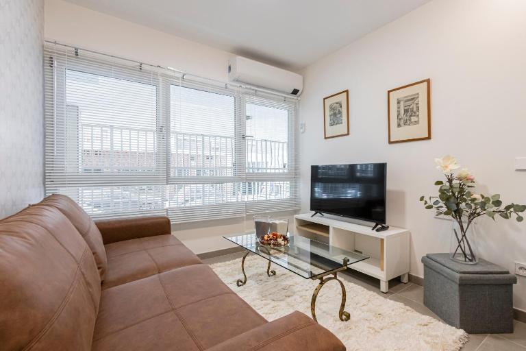 Dobo Madrid América - B&B Madrid