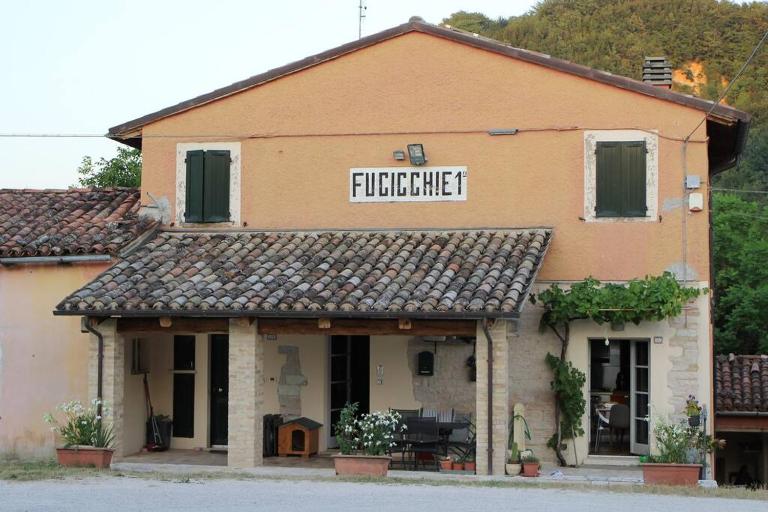 Verde e tranquillità a Fucicchie - B&B Cagli