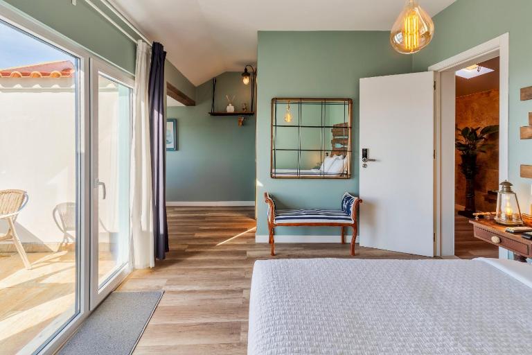 Marina Blue - Apartments & Suites - Ferienwohnung Setúbal
