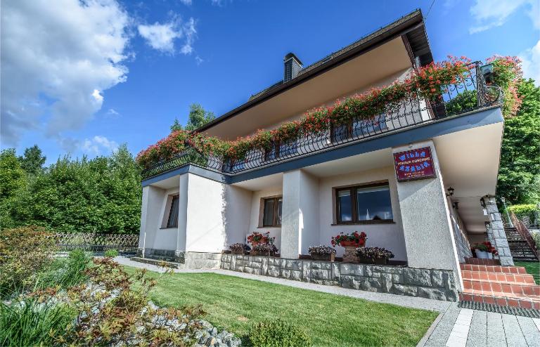 Willa Azalia - B&B Polanica-Zdrój