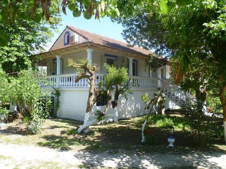 Villa Archontou - Chambres d'hôtes Agios Geórgios Págon