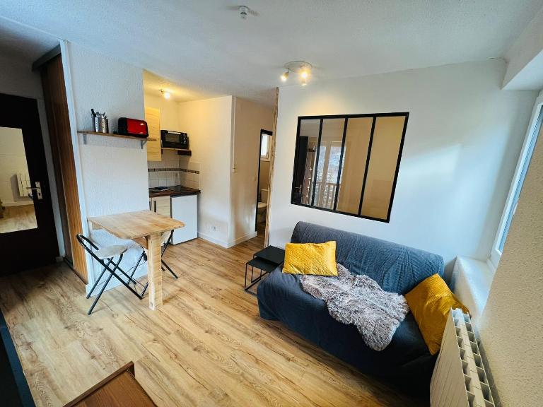 Studio Montagne - Plein Soleil et Terrasse - B&B Briançon