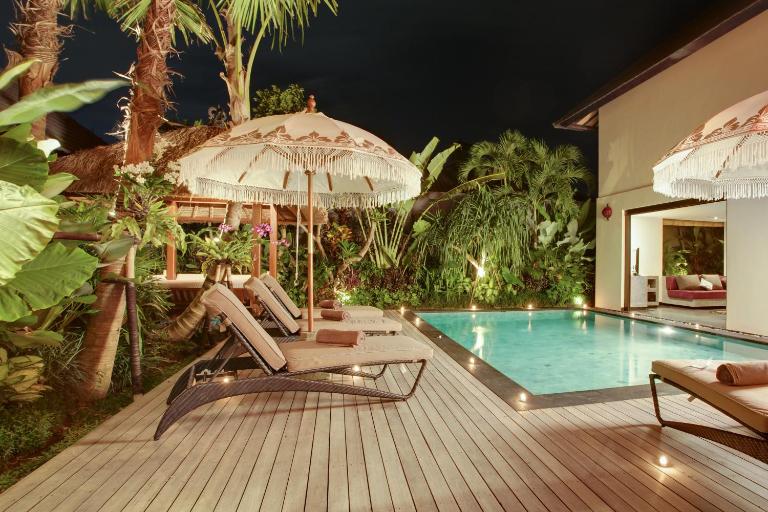 Elok Villas - B&B Seminyak