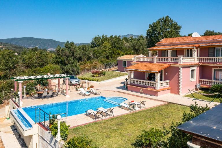 Villa Mirela Megali - B&B Dassia
