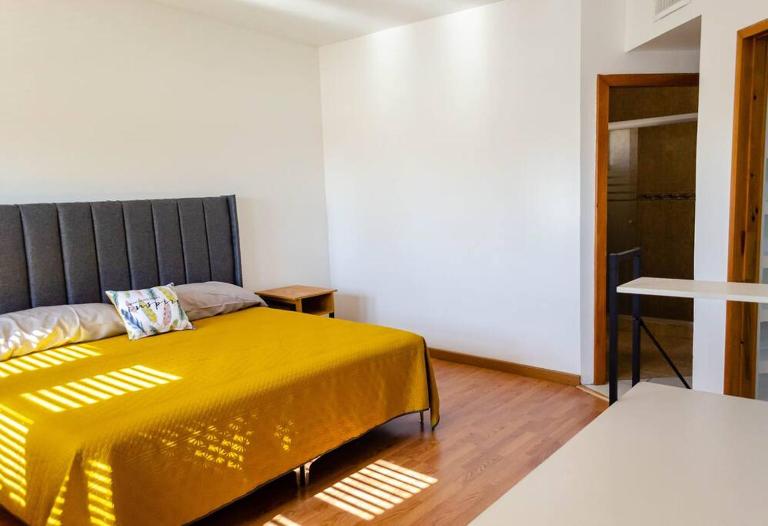 Alojamiento completo 3 habitaciones (se puede facturar) - B&B Chihuahua