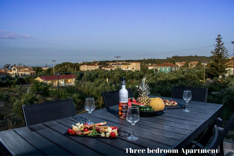 Dionisos Luxury Suites - Bed and Breakfast Tsilivi