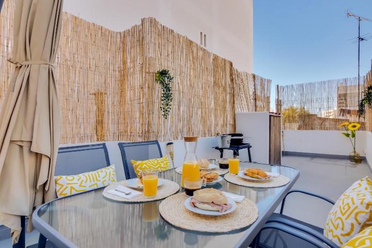 Faro: Casa Trevo com terraço BBQ - Ferienwohnung Faro