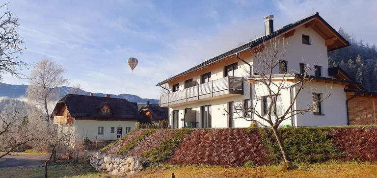 Ferienwohnungen Bergpanorama - B&B Mitterndorf im Steirischen Salzkammergut