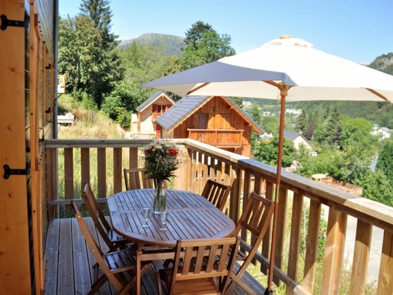 Chalet de Luxe 4* au Mont-Dore - WIFI Inclus - FR-1-608-31 - B&B Le Mont-Dore