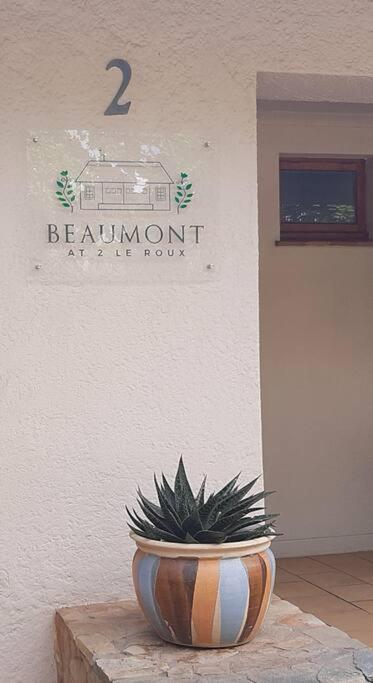Beaumont at 2 Le Roux - B&B Robertson