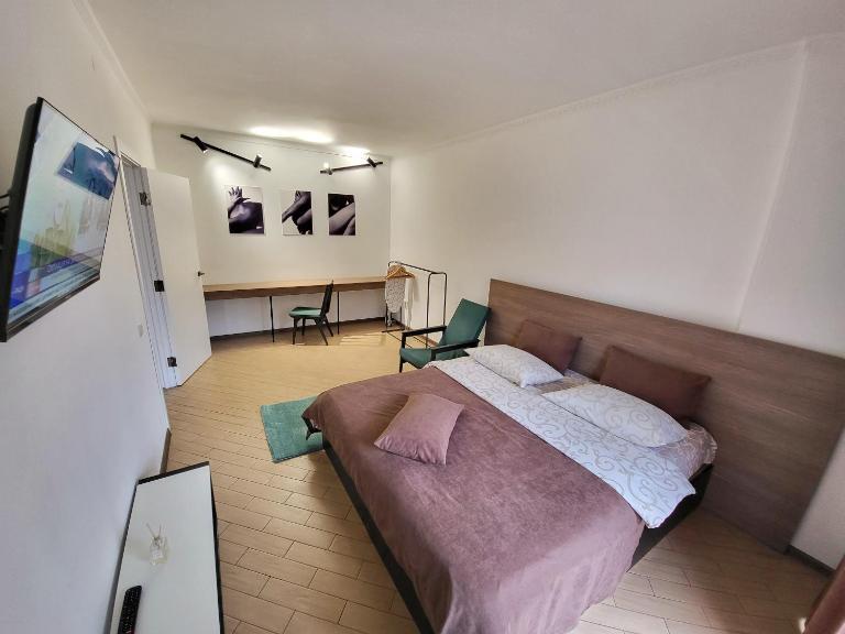 Like Home on Mikhnovskogo - B&B Ivano-Frankivsk