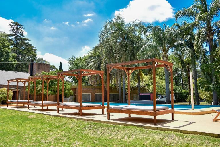 Parador 15 - B&B Funes