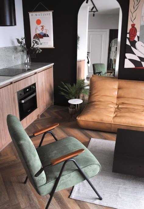 Art & Pleasure WAW z bezpłatnym parkingiem - B&B Varsavia