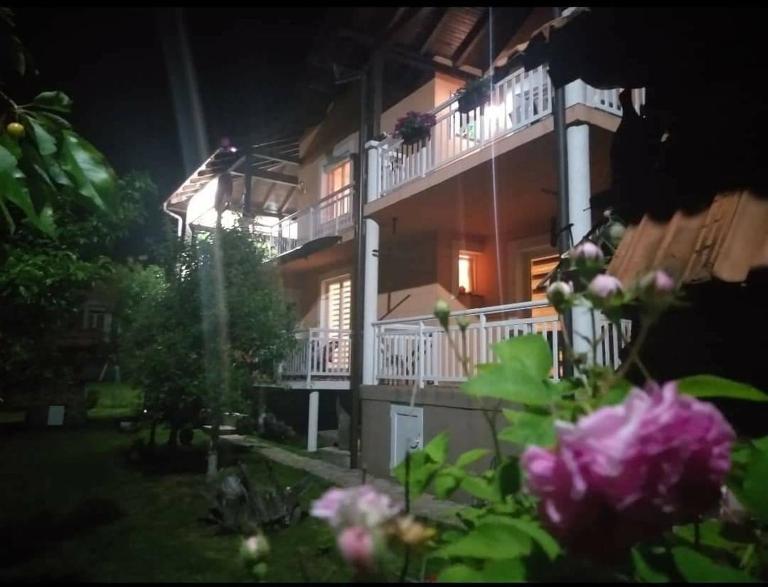 Apartman Oaza Mira - Zavidovici - Ferienwohnung Zavidovići