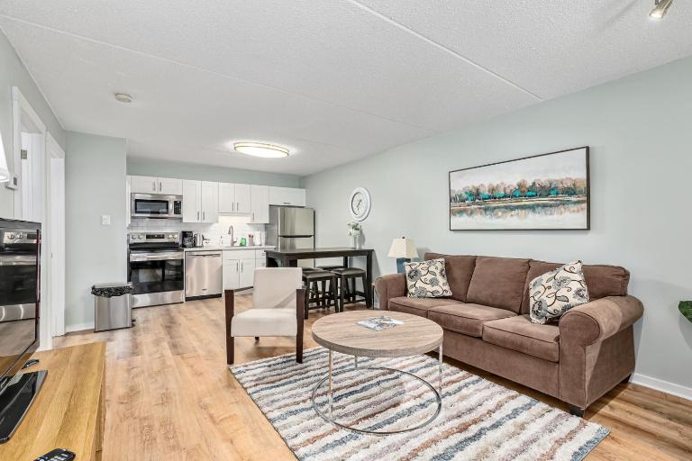 The Nordic - Central Collingwood Condo - Ferienwohnung Collingwood