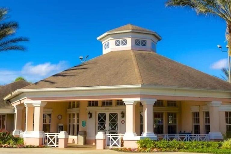 Veteran Owned 3bdr/3 bath Townhouse w/WiFi 3mi to Disney - Winter/Spring Specials - Ferienwohnung Kissimmee