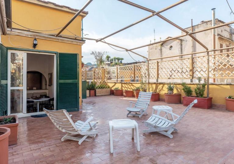 Elegant, with Private Terrace next to the Vatican - B&B Roma