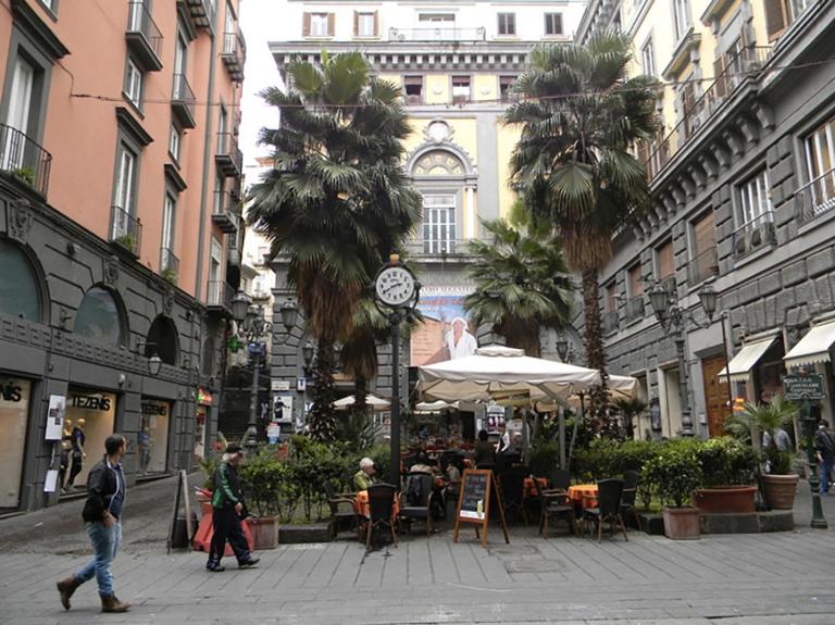 Casa vacanze Napoli Centro Carmen & Sara - B&B Napoli