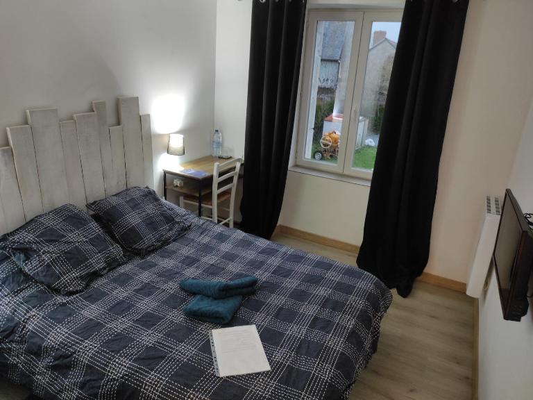 Agréable chambre d'hôte climatisée - Ferienwohnung Soulaire