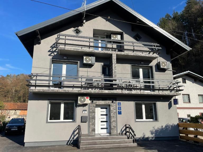 Apartmani "Stari Grad - Samobor" - Chambres d'hôtes Samobor
