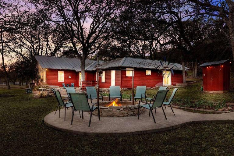 River Road Retreat - B&B New Braunfels