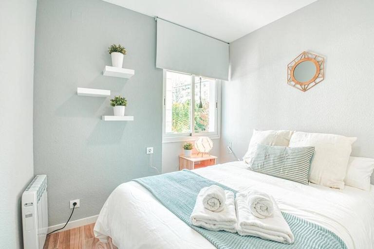 Apartamento New Folch Sevilla B - Bed and Breakfast Sevilla