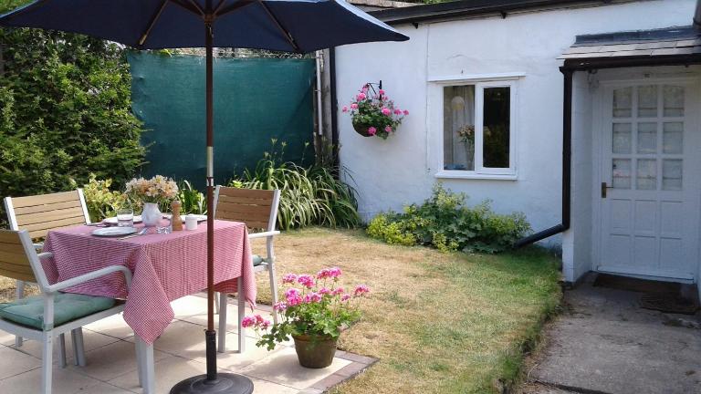 The Cottage at Weston Lawn - B&B Bath