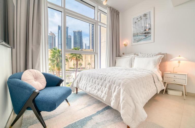 Studio with City Views, Jumeirah Lake Towers - Mint Stay - B&B Dubai