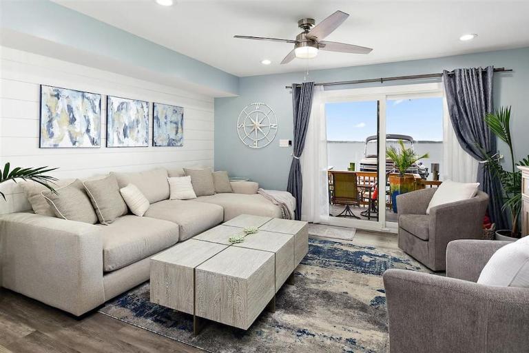 Sunset Fishing Paradise 3b b Bay Front Townhome - Bed and Breakfast Ocean City