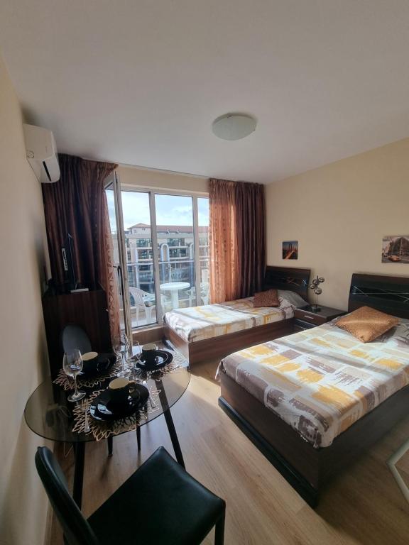 Deluxe Admiral Plaza - B&B Sunny Beach