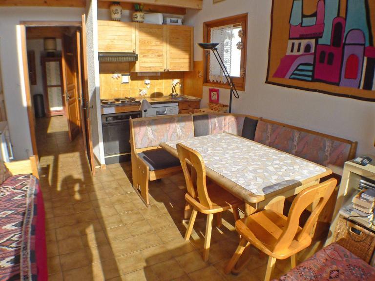 Appartement calme à Samoëns, 2 chambres, animaux admis, proche centre - FR-1-629-24 - B&B Samoëns
