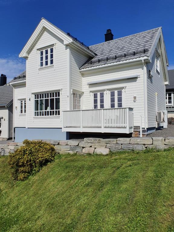 Trygheim feriehus - B&B Bud
