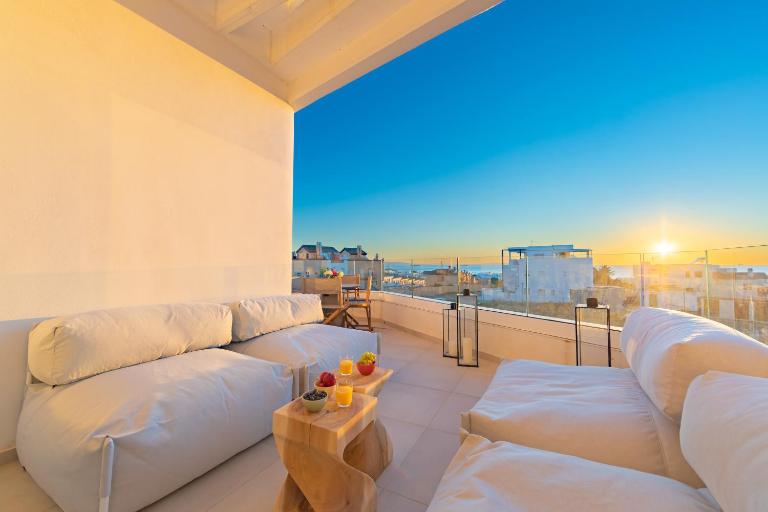 Whalehouse 2 - Terrace & Sea view - WIFI - B&B Tarifa