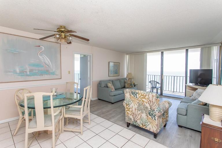 ROYAL GARDEN RESORT 1605 condo - B&B Myrtle Beach