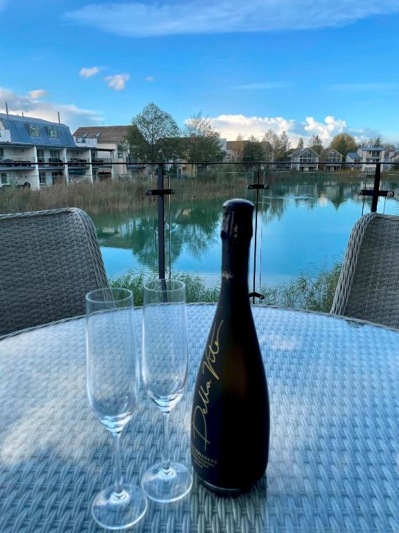 Luxury Lodge w Pool Spa Lower Mill Estate - B&B Cirencester